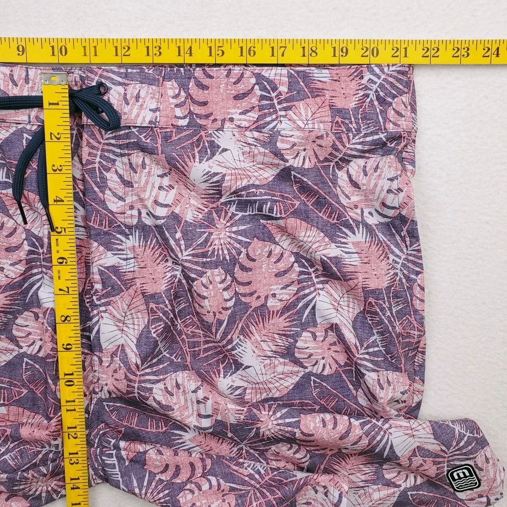 Travis Mathew Board Shorts Mens 42 Blue Pink Hawaiian Foot The Bill Bathing Suit